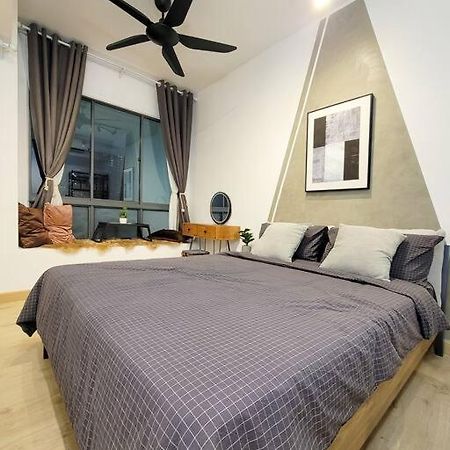 Apartamento C14B Modern Infinity Pool Klcc Balcony View Kuala Lumpur Exterior foto