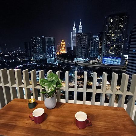 Apartamento C14B Modern Infinity Pool Klcc Balcony View Kuala Lumpur Exterior foto