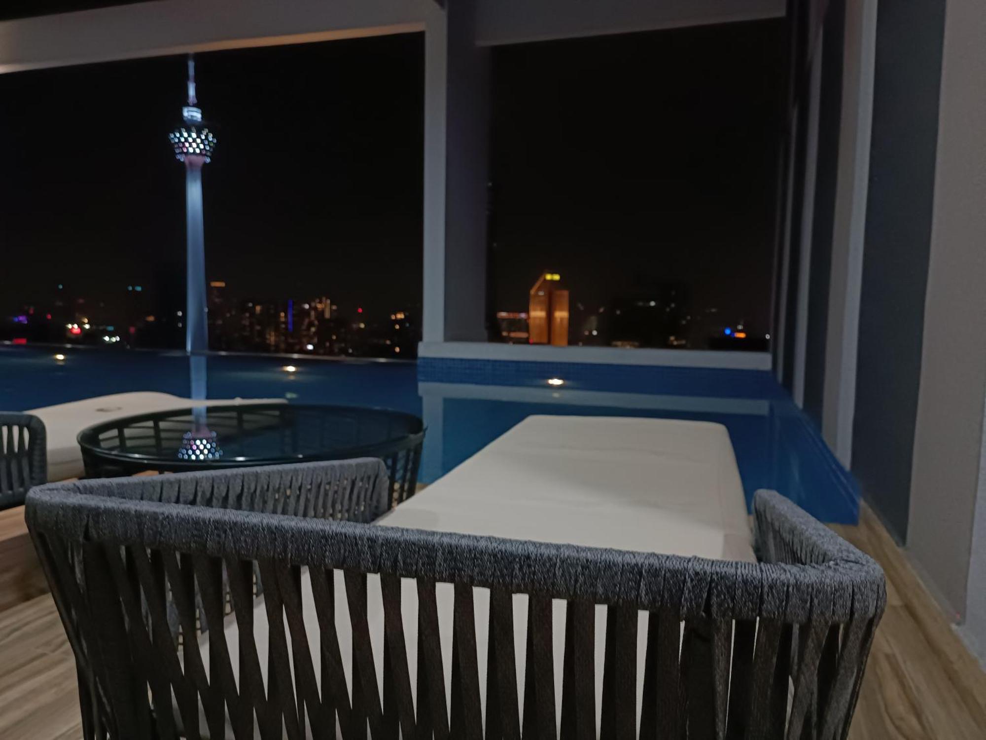 Apartamento C14B Modern Infinity Pool Klcc Balcony View Kuala Lumpur Exterior foto